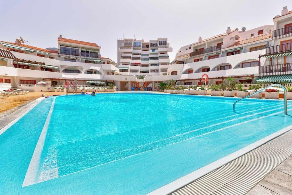 Ocean View Apartments In Park Royal I Адехе Экстерьер фото