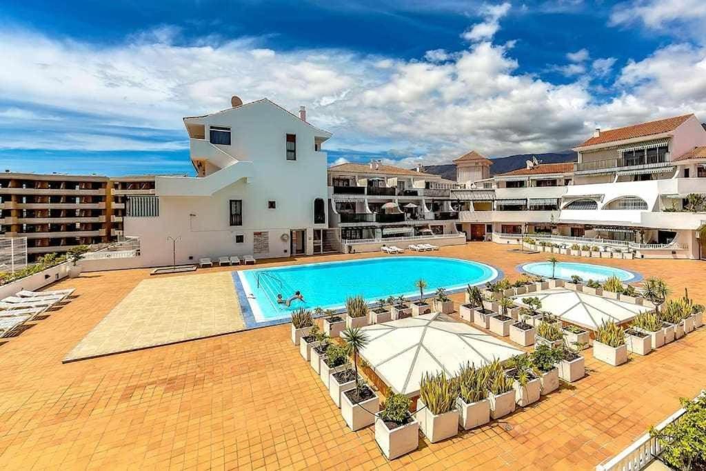 Ocean View Apartments In Park Royal I Адехе Экстерьер фото